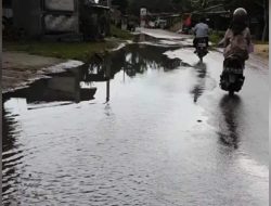 Genangan Air Aktivitas Warga Terganggu